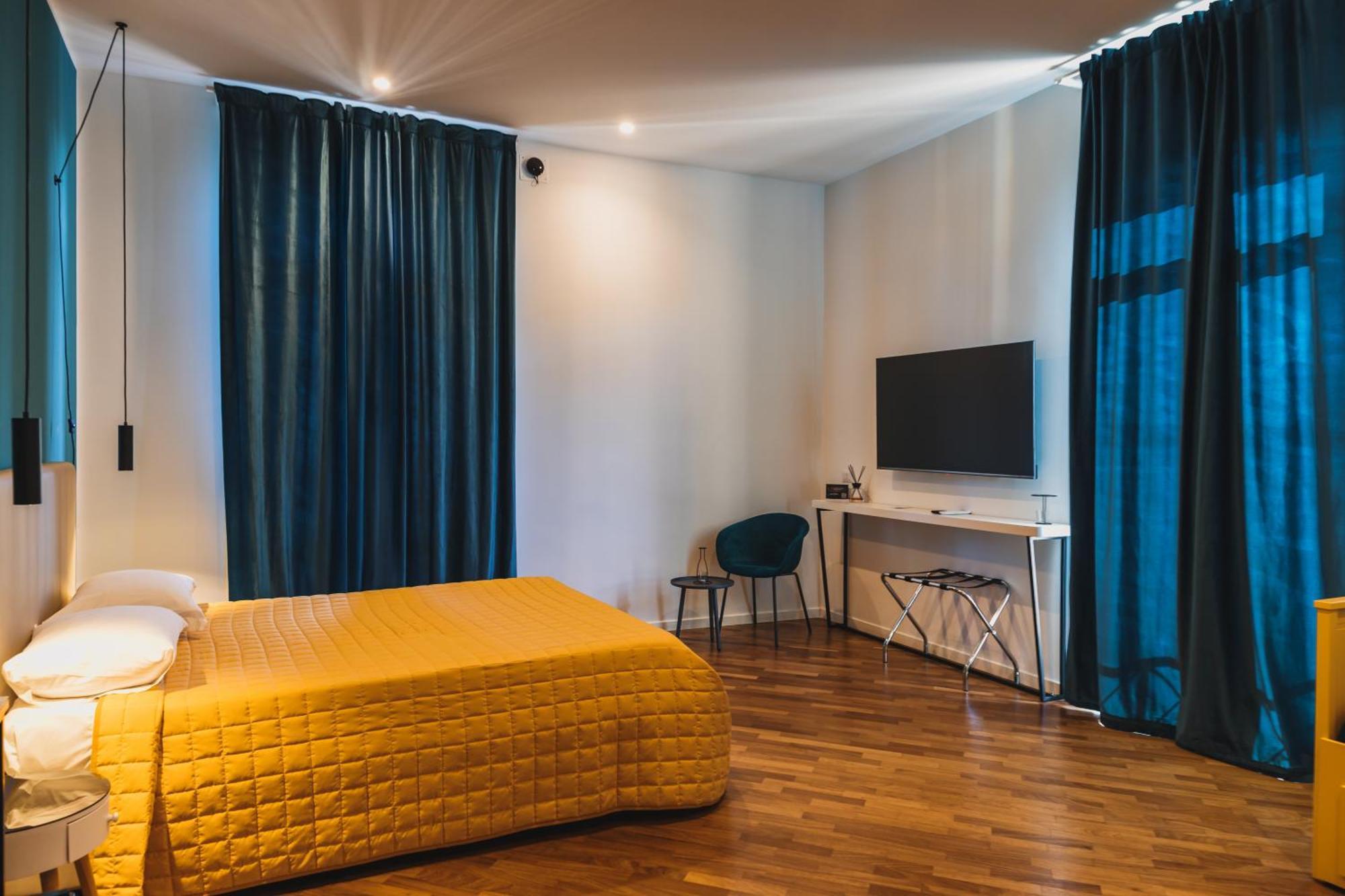 Hotel Attico33 Napoli Esterno foto